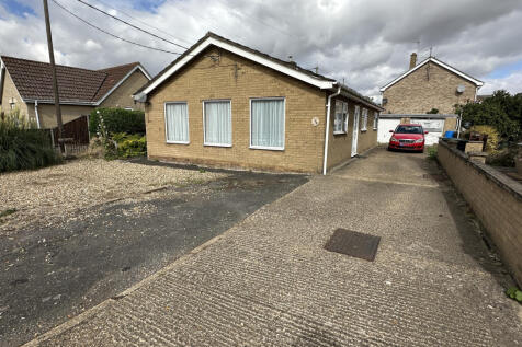 The Brook, Sutton, Ely, Cambridgeshire 3 bed detached bungalow for sale