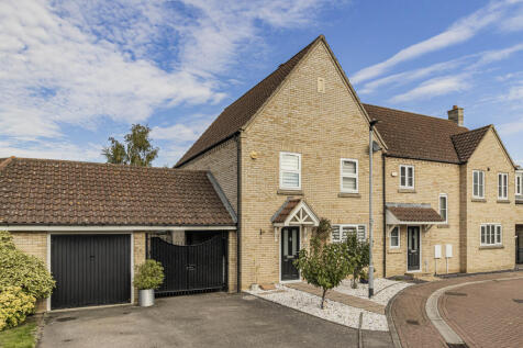 Collier Close, Ely, Cambridgeshire 4 bed semi