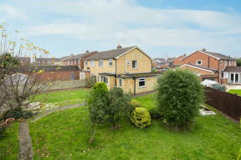 Sussex Close, Badger Hill, York 3 bed semi