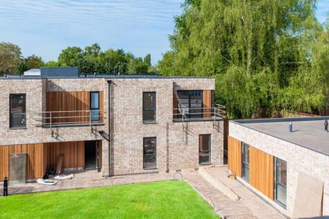 Homestead View, Beverley Court... 2 bed apartment for sale