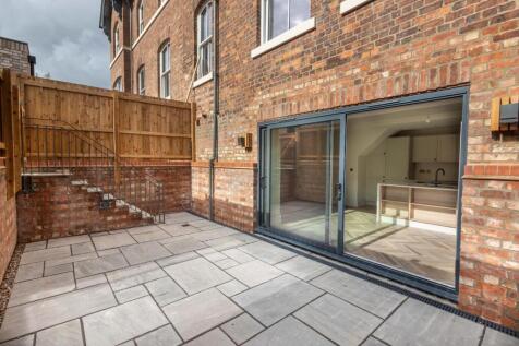 3 Beverley House, Beverley Court... 2 bed duplex for sale