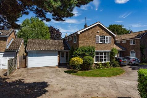 Skipwith Road, Escrick, York 4 bed link detached house for sale