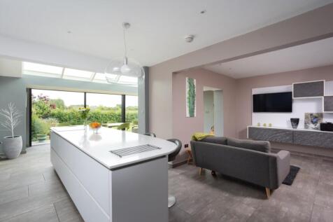 Main Street, Thorganby, York 4 bed semi