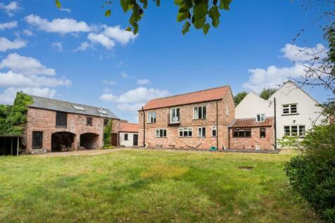 Burnby 5 bed detached house for sale
