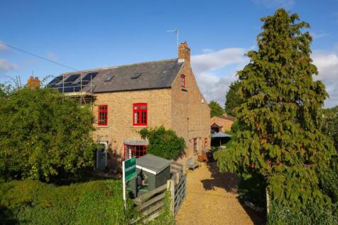 Acaster Malbis, York 3 bed cottage for sale