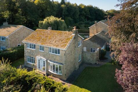 Skipwith Road, Escrick, York 4 bed detached house for sale