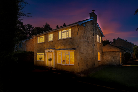 Skipwith Road, Escrick, York 4 bed detached house for sale