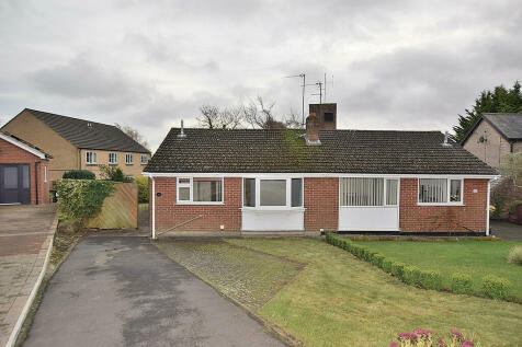 3 bedroom semi-detached bungalow for sale