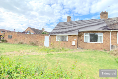 3 bedroom semi-detached bungalow for sale