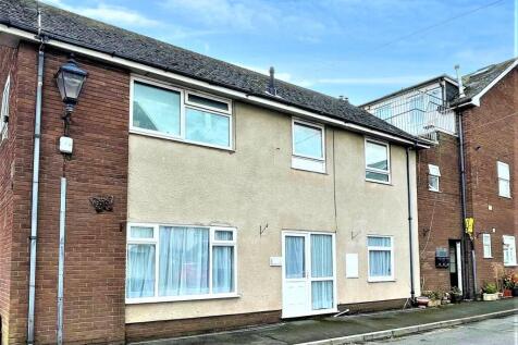 Manor Court, Seaton, Devon, EX12 2 bed ground floor flat for sale