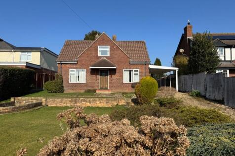 Exbury Road, Blackfield, Southampton... 3 bed detached house for sale