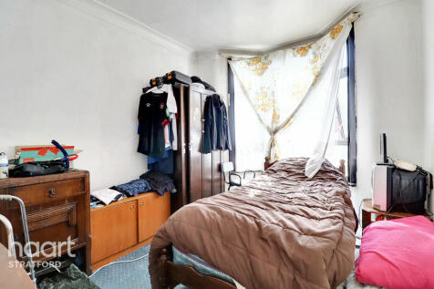 Blenheim Road, Stratford 2 bed terraced house for sale