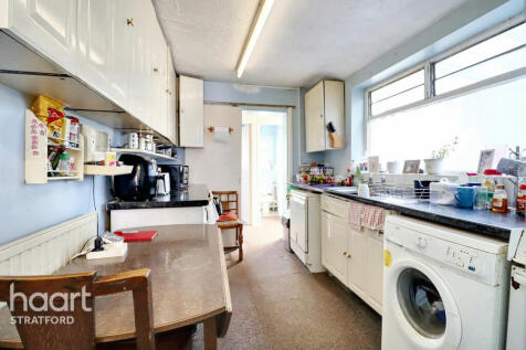 Blenheim Road, Stratford 2 bed terraced house for sale