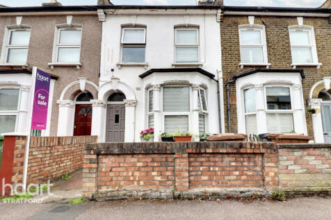 Nutfield Road, London 2 bed apartment for sale