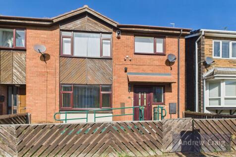 Benfleet Avenue, Town End Farm 3 bed semi
