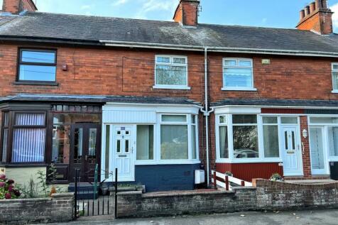 2 bedroom terraced house for sale