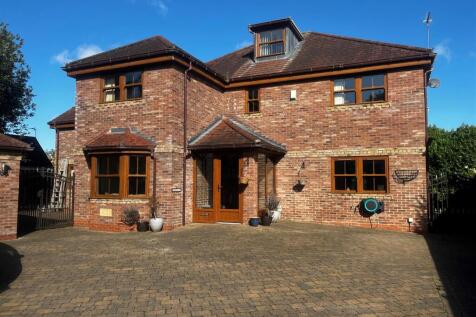 Mill Lane, Cottingham 6 bed house for sale