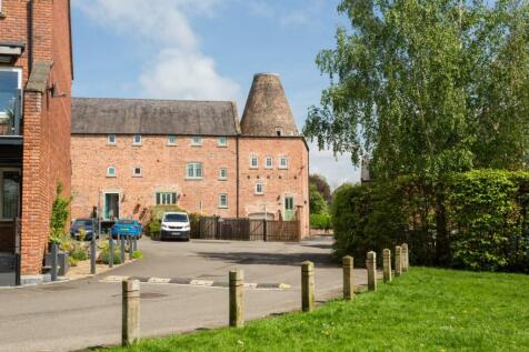 Waterside, Boroughbridge 3 bed end of terrace house for sale