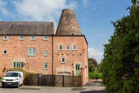 Waterside, Boroughbridge 3 bed end of terrace house for sale