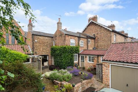 Horsefair, Boroughbridge 3 bed character property for sale