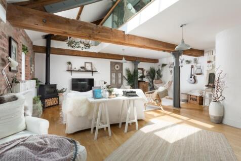 Waterside, Langthorpe, Boroughbridge 2 bed duplex for sale