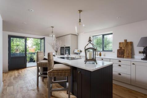 3 bedroom apartment for sale