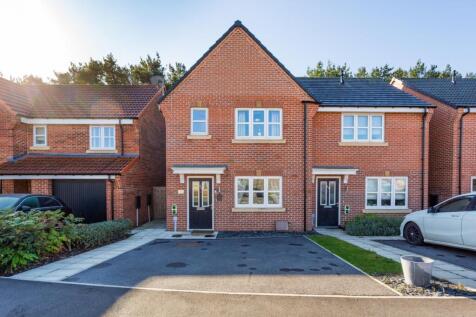 Wren Drive, Milby, Boroughbridge 3 bed semi