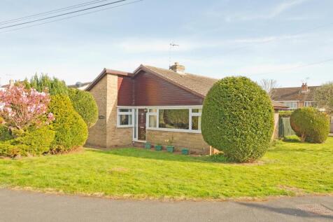Park Gate, Knaresborough 3 bed detached bungalow for sale