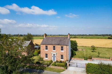 Mill Hill Farm, Breighton 4 bed detached house for sale
