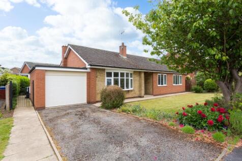 Holray Park, Carlton, Goole 3 bed detached bungalow for sale