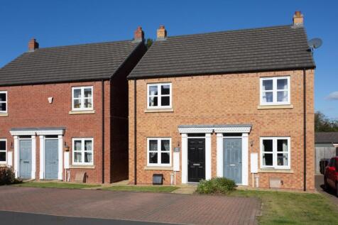 2 bedroom semi-detached house for sale