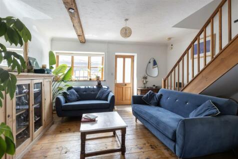 1 bedroom end of terrace house for sale