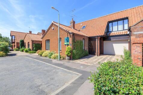 Homefield Paddock, Beccles NR34 2 bed cottage for sale