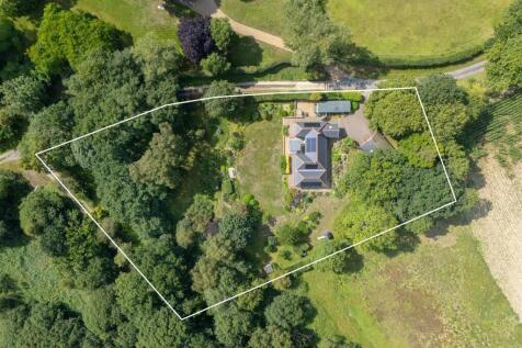 Dicks Mount, Beccles NR34 4 bed detached bungalow for sale