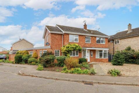 Orchard Rise, Beccles NR34 4 bed house for sale