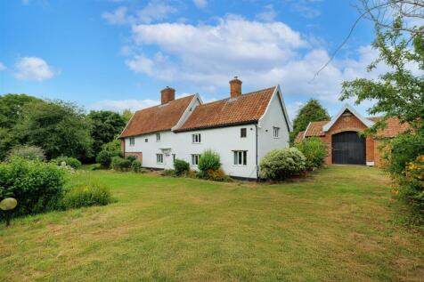 Beccles NR34 4 bed farm house for sale
