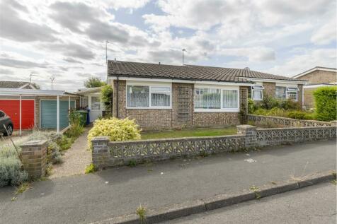 3 bedroom semi-detached bungalow for sale