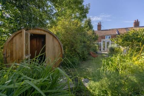Optney Cottages, Darsham IP17 2 bed terraced house for sale