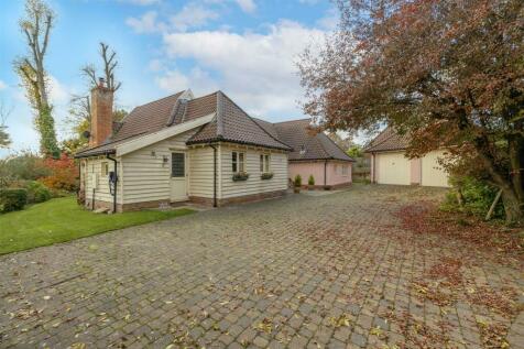 3 bedroom detached bungalow for sale