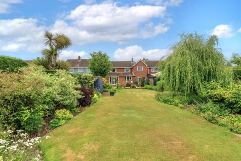 Mill Common, Halesworth IP19 5 bed detached house for sale