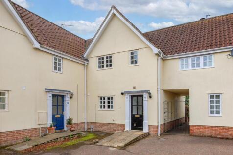 Feltham View, Halesworth IP19 3 bed terraced house for sale