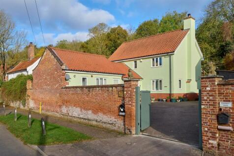 Grove Road, Diss IP21 4 bed detached house for sale