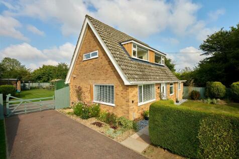 2 bedroom detached house for sale