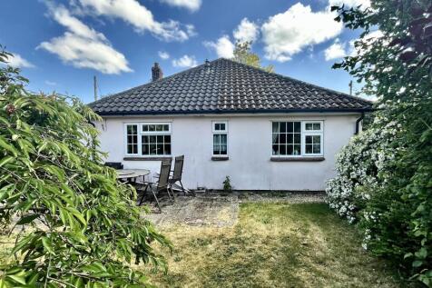 3 bedroom detached bungalow for sale