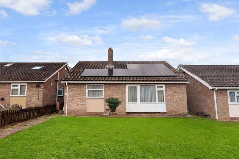 Chestnut Road, Diss IP21 2 bed detached bungalow for sale