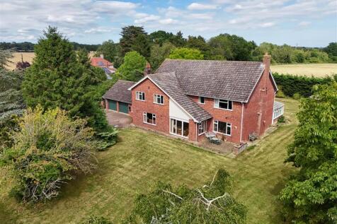 Bridge Road, Diss IP22 5 bed detached house for sale