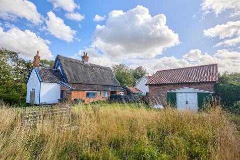 Willow Corner, Diss IP22 4 bed cottage for sale