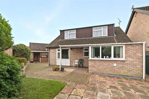 Pursehouse Way, Diss IP22 4 bed detached bungalow for sale
