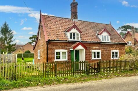 2 bedroom detached house for sale