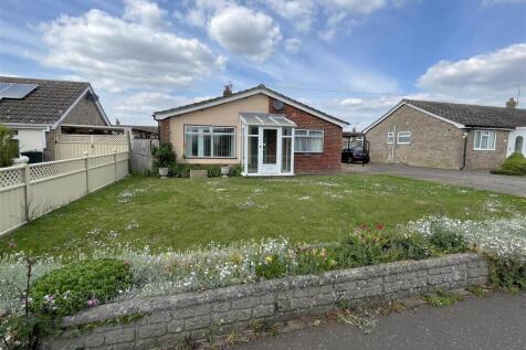 Jays Green, Harleston IP20 3 bed detached bungalow for sale